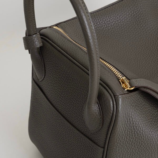 Women’s Shoulder Bag Lindy 30CM Clemence Leather 8F Etain Gold Hardware