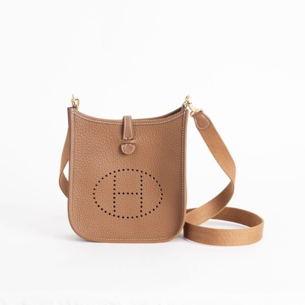 Australia Sydney Hermes Mini Evelyne 18CM CC37 Gold Clemence Leather Gold Hardware