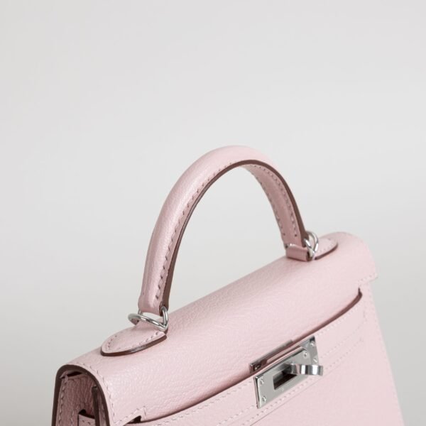 wsxc1745770110874_3-scaled-1 Australia Sydney Hermes 3Q Rose Sakura Chevre Leather Mini Kelly 19CM Silver Hardware