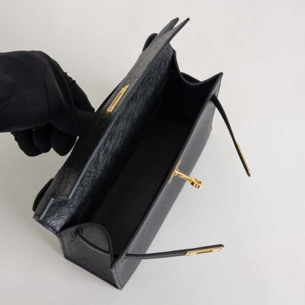 Hermes Evening Bag Ostrich Leather Kelly Pochette 22CM CC89 Noir Gold Hardware