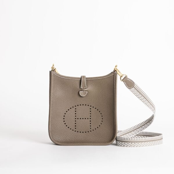 wsxc1747148194403_0-1-scaled-2 Canada Toronto Hermes Mini Evelyne 18CM Clemence CC18 Etoupe / White Strap Gold Hardware