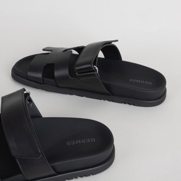 wsxc1749486940206_2 UAE Dubai Hermes Chypre Sandals Black Swift Leather Size 34-44