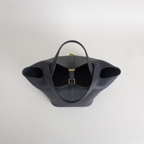 wsxc1754923777502_4-1-scaled-1 Canada Toronto Clemence Leather 2Z Blue Nuit Picotin 22CM Gold Hardware