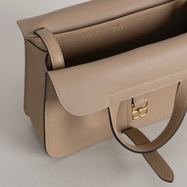 wsxc1755878346343_2 UAE Dubai S2 Gris Trench Clemence Leather Halzan 25CM Gold Hardware