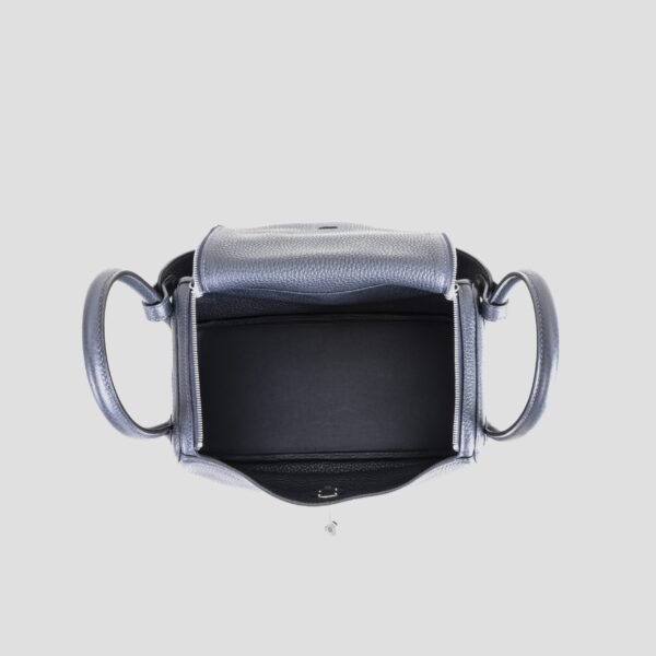 wsxc1758552102875_4-1-scaled-1 UAE Dubai Lindy 26CM Clemence Leather 2Z Blue Nuit Silver Hardware